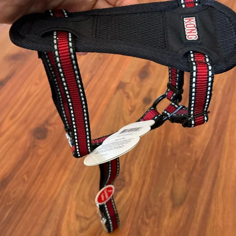 NWT Kong on the go adjustable harness with seatbelt tether extra small red black
